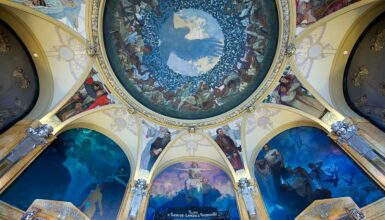The_Municipal_House_(Obecni_Dum)_ceiling,_Prague_-_8906